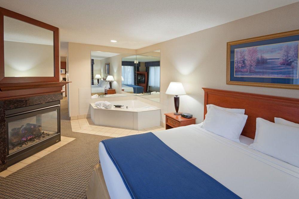 Holiday Inn Express Poughkeepsie By Ihg Ngoại thất bức ảnh